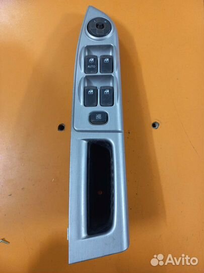 Блок управления стеклоподьемниками Hyundai Getz