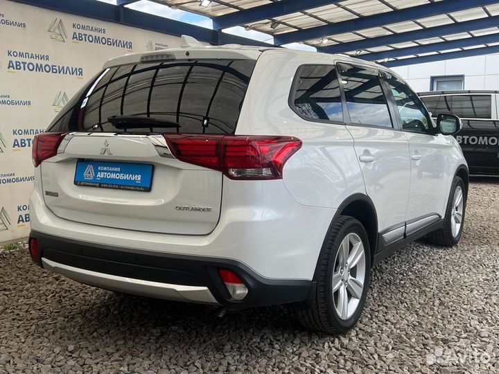 Mitsubishi Outlander 2.0 CVT, 2017, 167 726 км