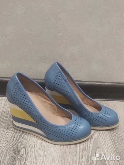 Туфли на танкетке 35 размер