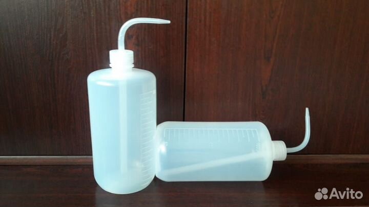 Бутылка 0,5 литра для полива цветов