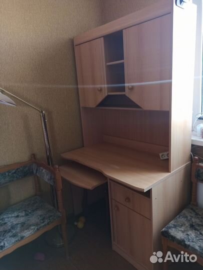 Письменный стол для школьника бу