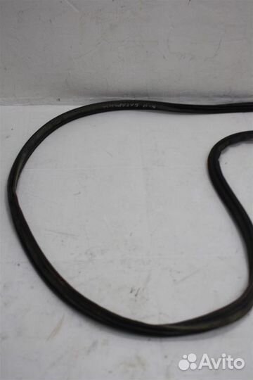 Уплотнитель багажника Nissan Patrol Y62