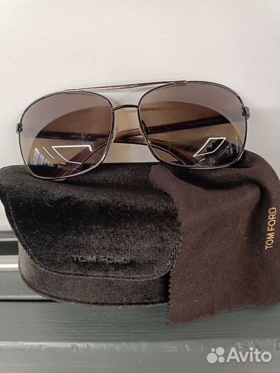 Солнцезащитные очки мужские tom ford