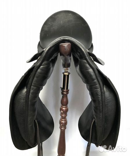 Седло выездковое Sommer Diplomat 17,5/33