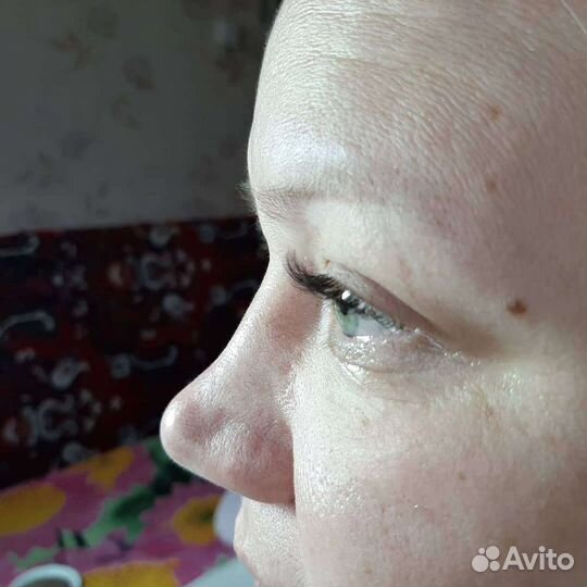 Наращивание ресниц и шугаринг