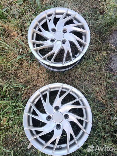 Диски r 14, болты 4 х 100 ступичное 60