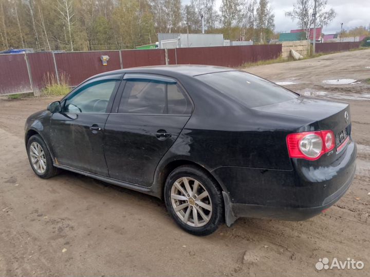 Тепло экран бензобака Volkswagen (VW) Jetta 5