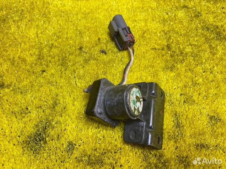 Реле генератора переднее Nissan Safari/Patrol