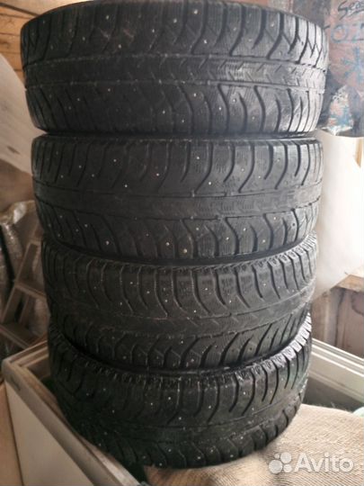 Bridgestone Ice Cruiser 7000 19.5/65 R15 91T