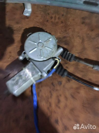 Стеклоподъемник Передний правый Kia Spectra