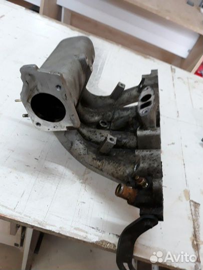 Впускной коллектор lanos