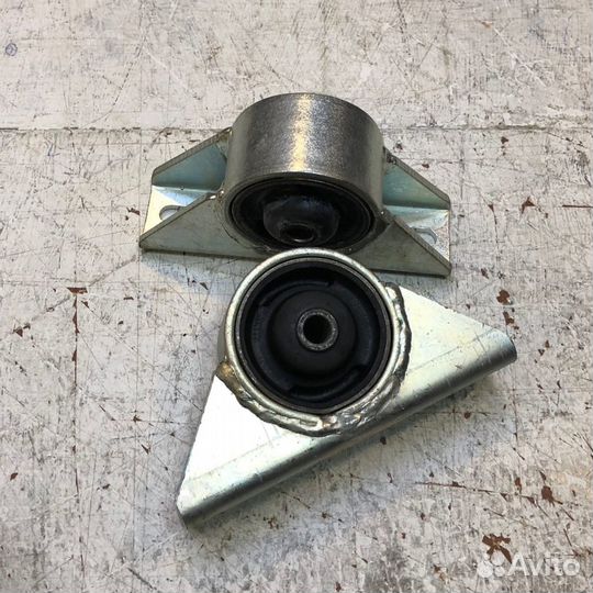 Усиленная опора Коробки Раздаточной нива