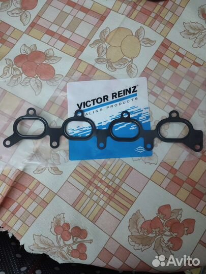 Прокладка впускного коллектора Mazda 323