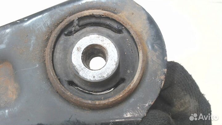 Рычаг подвески Skoda SuperB, 2015