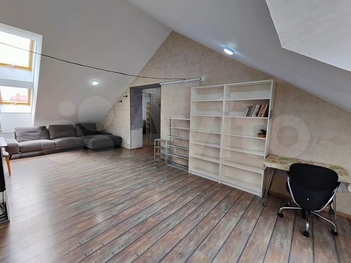 2-к. квартира, 75 м², 6/10 эт.