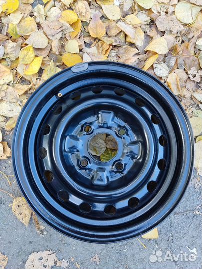 Штампованный диск r14 ниссан