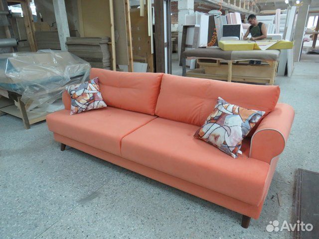Современный диван 