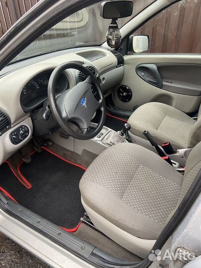 LADA Kalina 1.6 МТ, 2011, 200 000 км