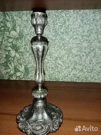 Старинный подсвечник