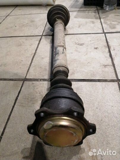 Привод передний правый Audi A6 C5 1.8 AGU 2000