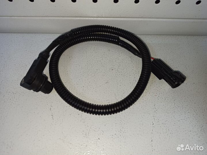 Датчик положения распредвала isuzu NQR75 4HK1 E3