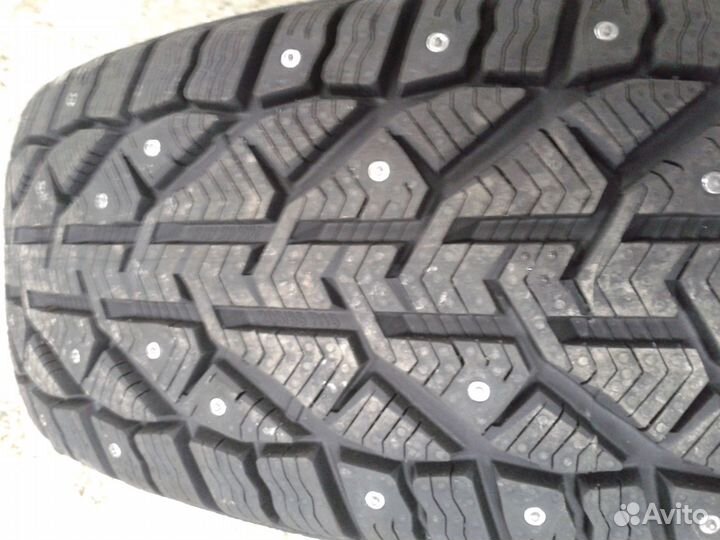 Kormoran Stud 2 205/65 R15 99T