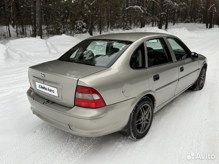 Opel Vectra 1.6 МТ, 1998, 258 563 км