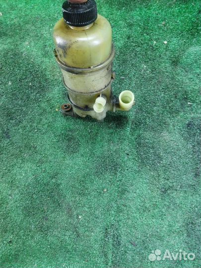 Бачок гур Mazda Xedos 9