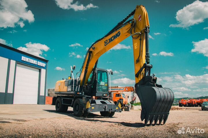 Колёсный экскаватор XCMG XE210WD, 2023