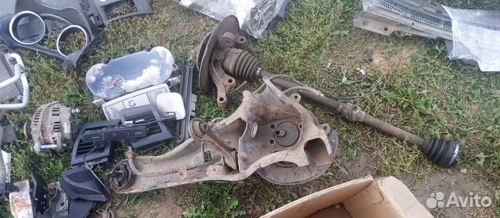 Запчасти на mitsubishi лансер10