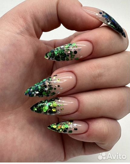 Маникюр педикюр