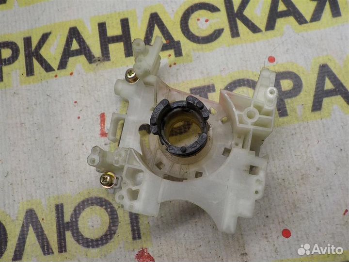 Кронштейн (сопут. товар) Mitsubishi Pajero III 19