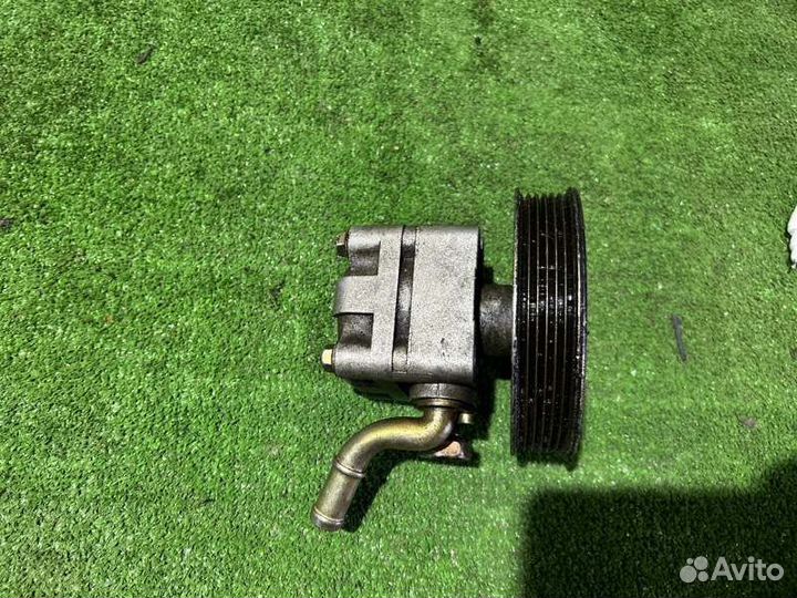 Насос гидроусилителя руля Nissan Murano Z50 VQ35