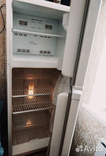 Холодильник двухкамерный/стиралка