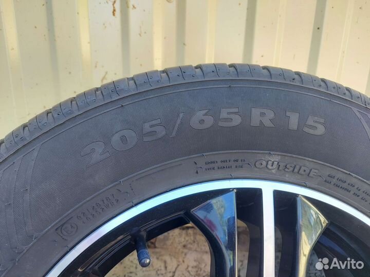 R15 Nokian Tyres Nordman SX3 205/65, PCD 5x114.3 DIA 54.1