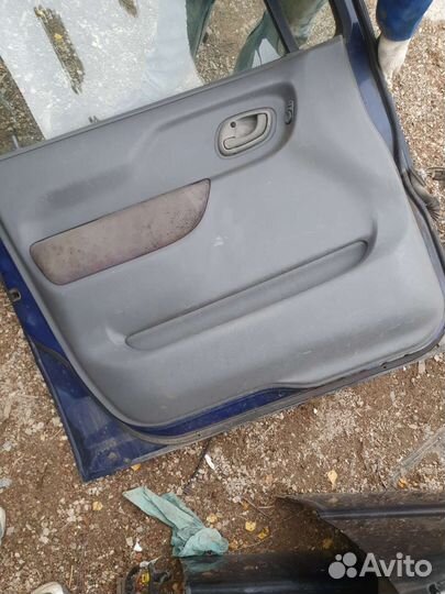 Стеклоподьемник передний на Сузуки wagon 1.3