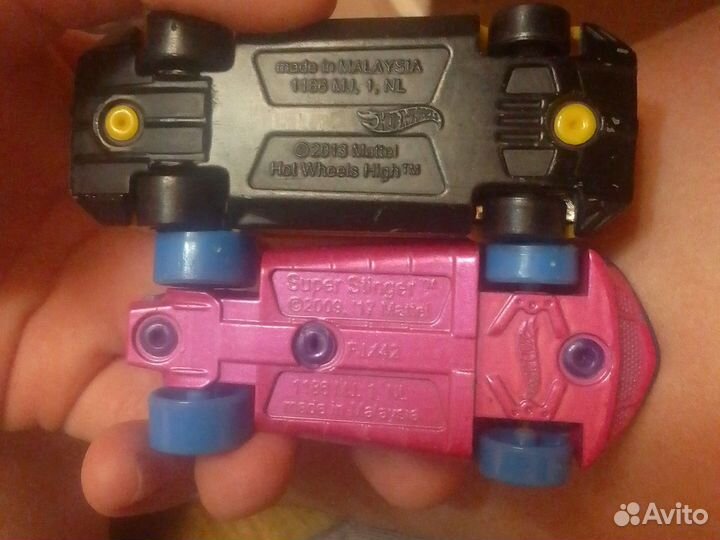 Hot wheels машинки