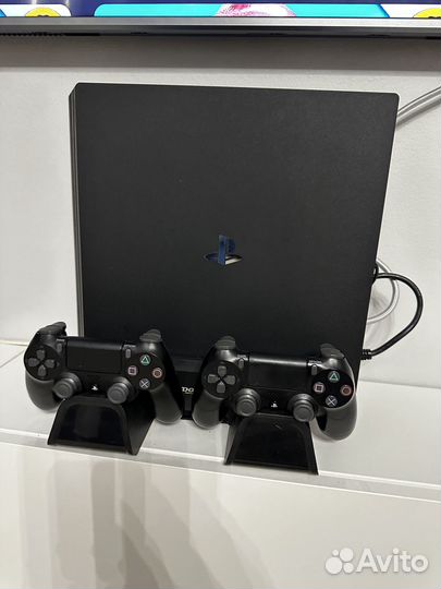 Sony PS4 pro 1tb