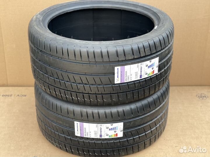 Michelin Pilot Sport 4 S 285/35 R20 104Y