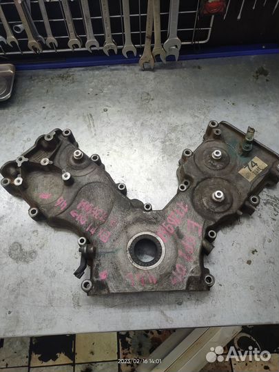 Передняя крышка грм двигателя Ford Explorer