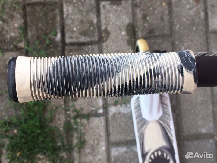 Трюковой самокат