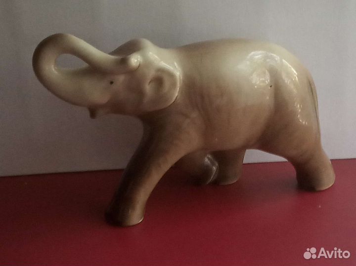 Статуэтка. Слон. Слоник. Фарфор. СССР
