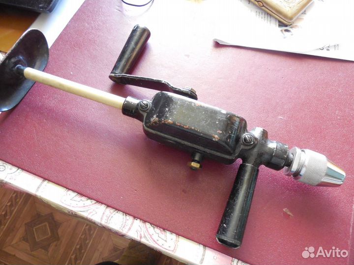 Дрель ручная.тиски-СССР