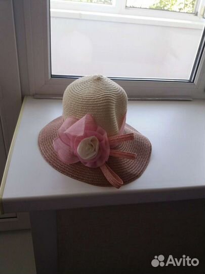 Шляпа соломенная и шляпа демисезонная