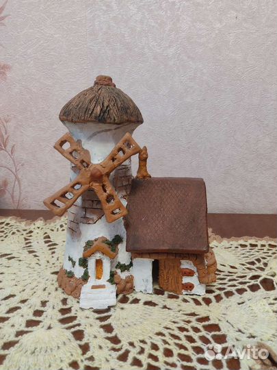 Глиняная статуэтка Мельница