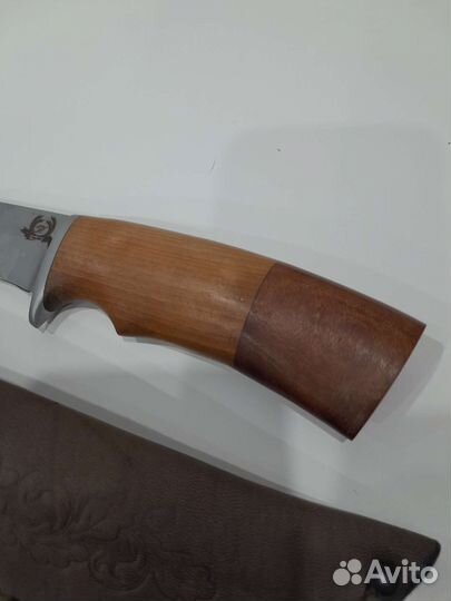 Нож охотничий с кожаным чехлом