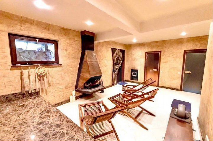 Дом 280 м² на участке 26 сот.