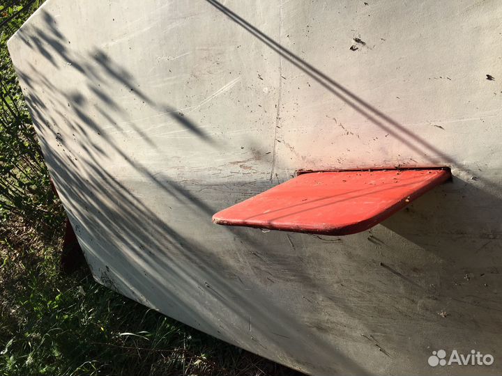 Парусный швертбот