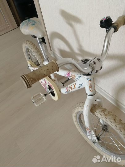 Велосипед GT Laguna 16