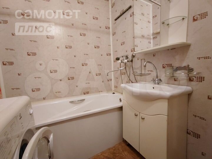 2-к. квартира, 53 м², 9/10 эт.